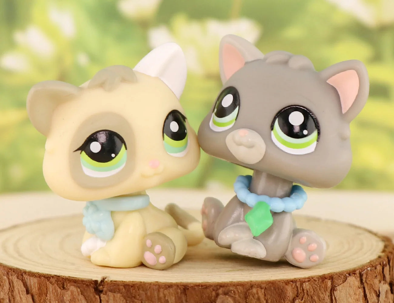Mini Pet Shop Little Baby Cat#1607 #1074 With Necklace Kid Gift Girl