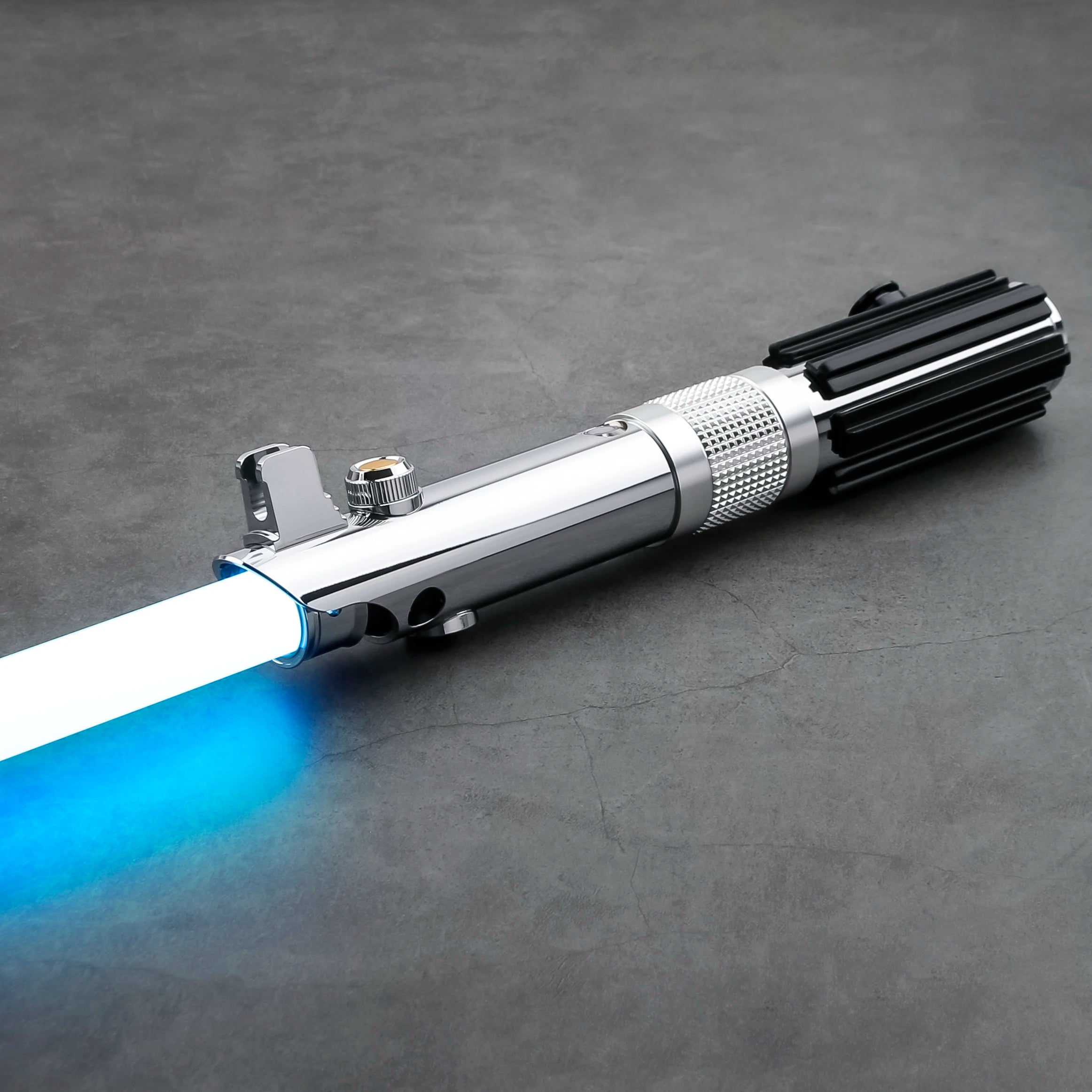 TXQSABER Anakin SE Lasers SNV4 Combat Lightsaber Proffie Smooth Swing Blaster Metal Toys Cosplay Gift Juguetes lightstick SNV4