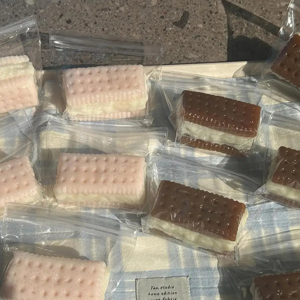 Cookie Squishys Stress Relief Toy Food Cream Soda Cracker Fidget Toy Biscuits Pinching Toy Decompressions Toy